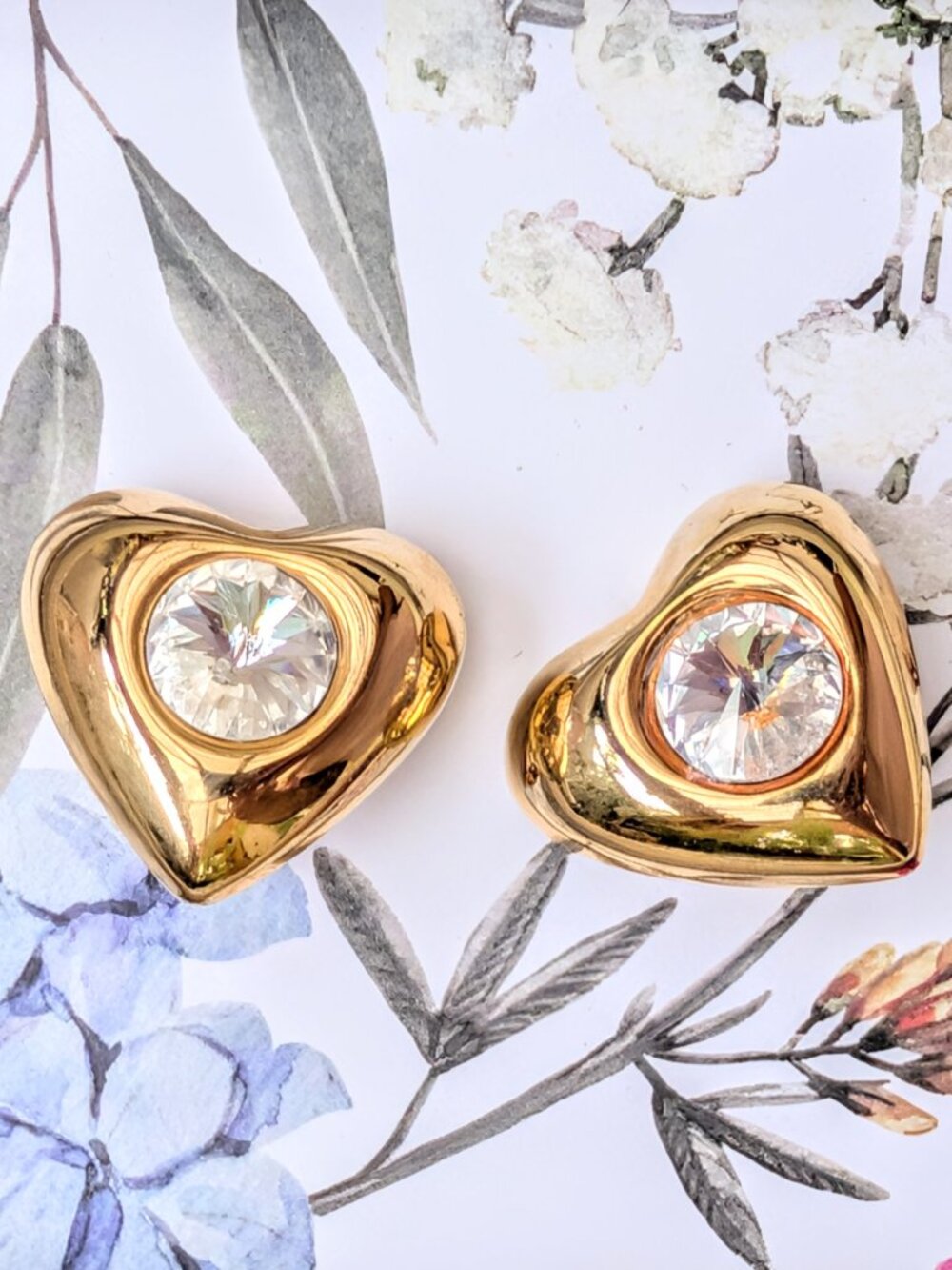 Vintage Heart & Crystal Rhinestone Clip-on Gold Tone Earrings